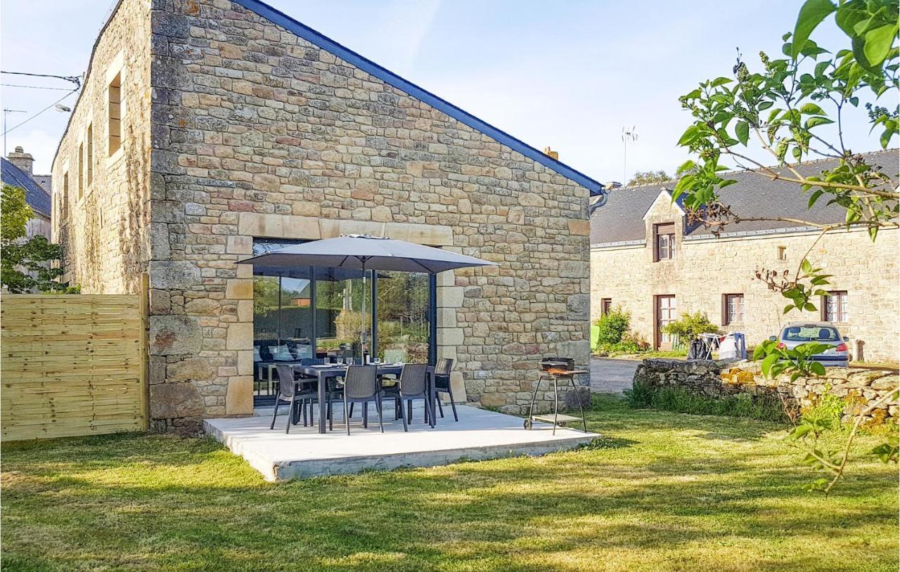 Beautiful Home In Erdeven With Kitchenette Εξωτερικό φωτογραφία
