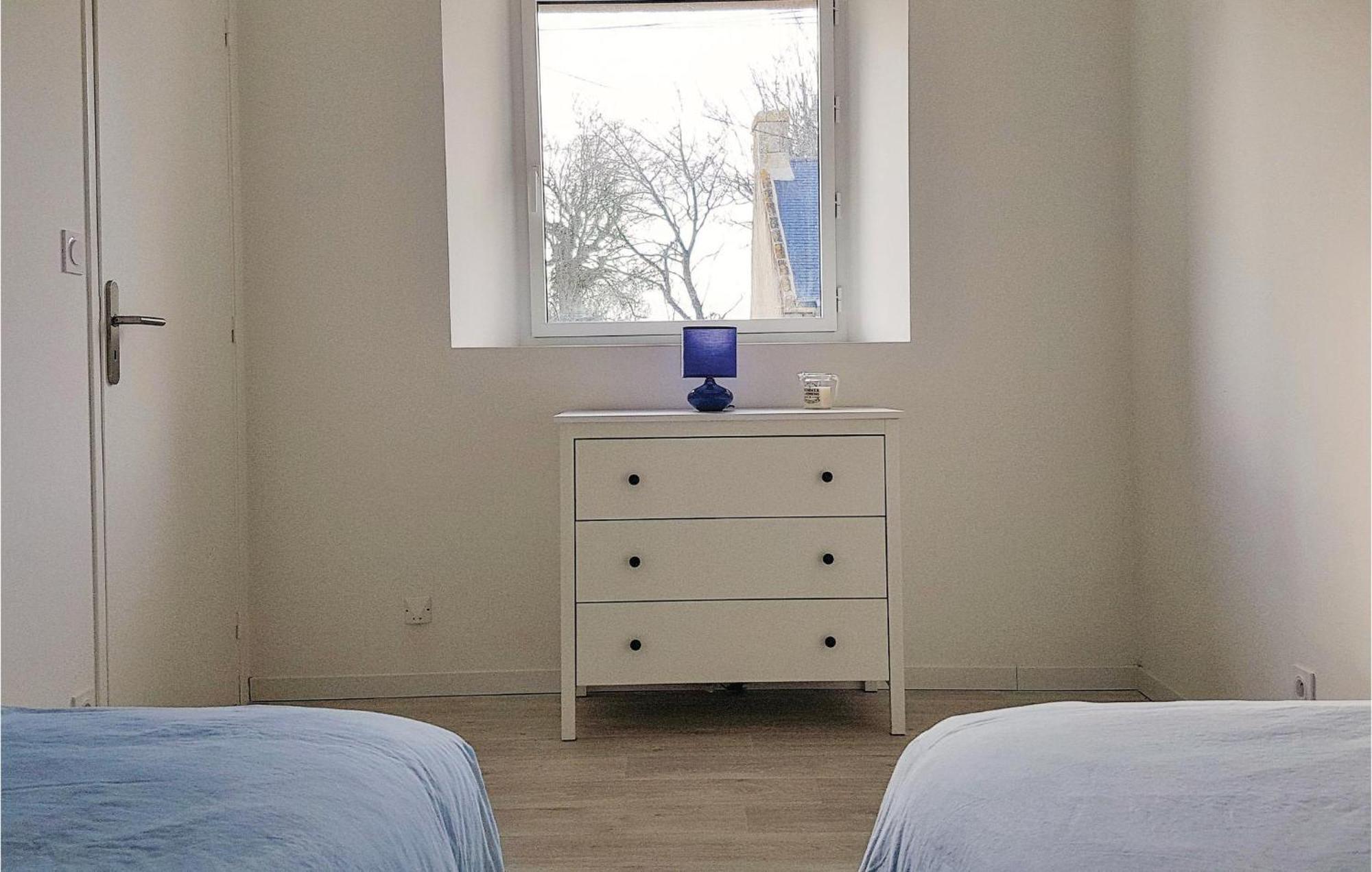 Beautiful Home In Erdeven With Kitchenette Εξωτερικό φωτογραφία